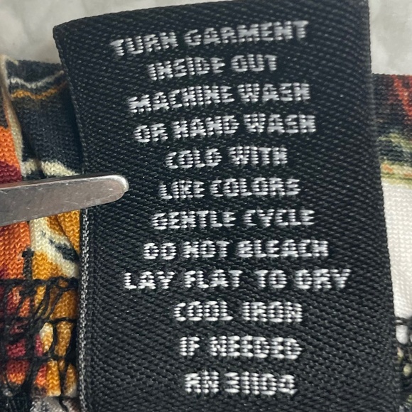 NWT Women’s Large, New Directions Flared Multi-Colored Pants - Picture 9 of 13